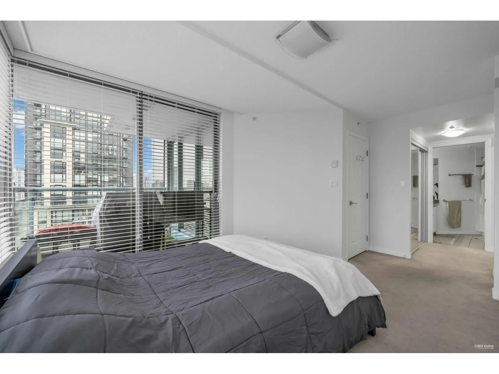 1601 13383 108 AVENUE