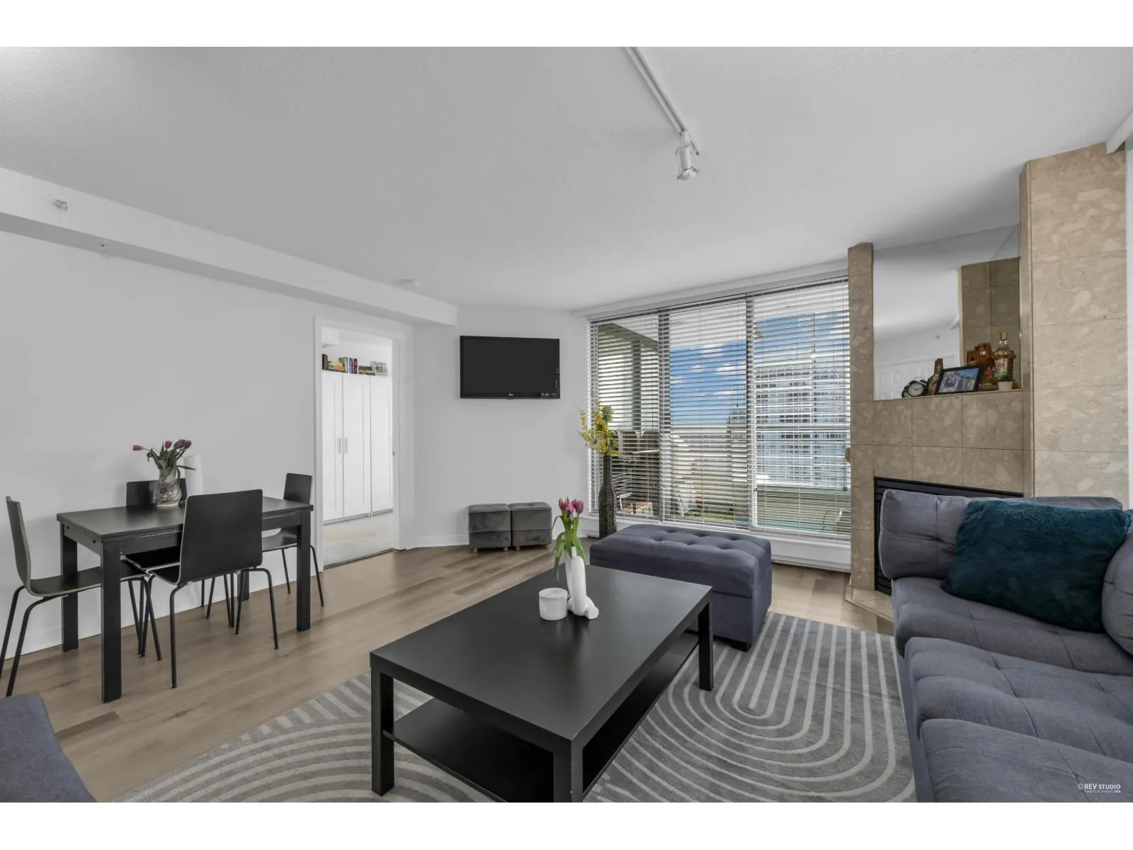 1601 13383 108 AVENUE