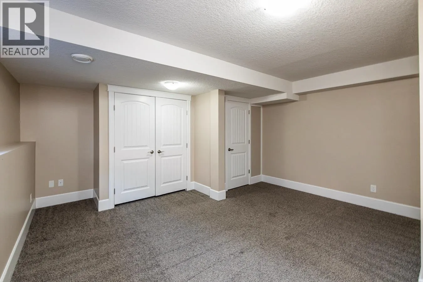 2960 VISTA RIDGE DRIVE
