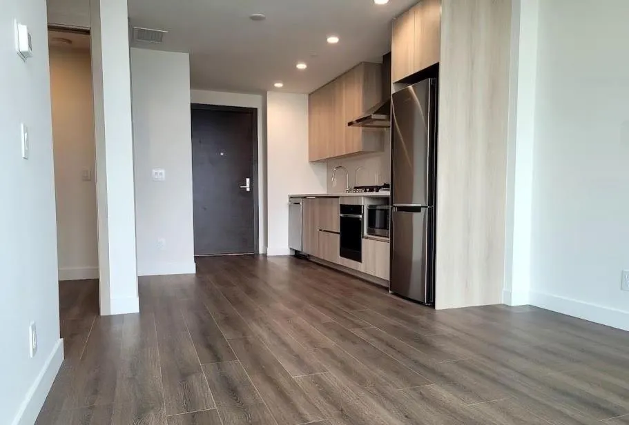 909 10750 135A STREET