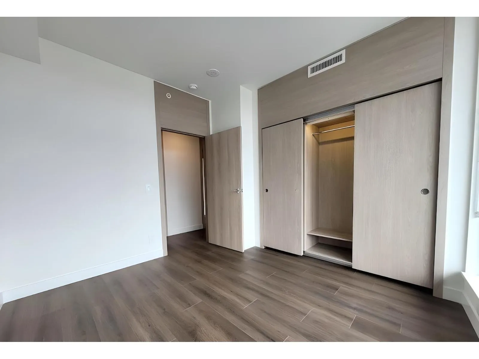 909 10750 135A STREET