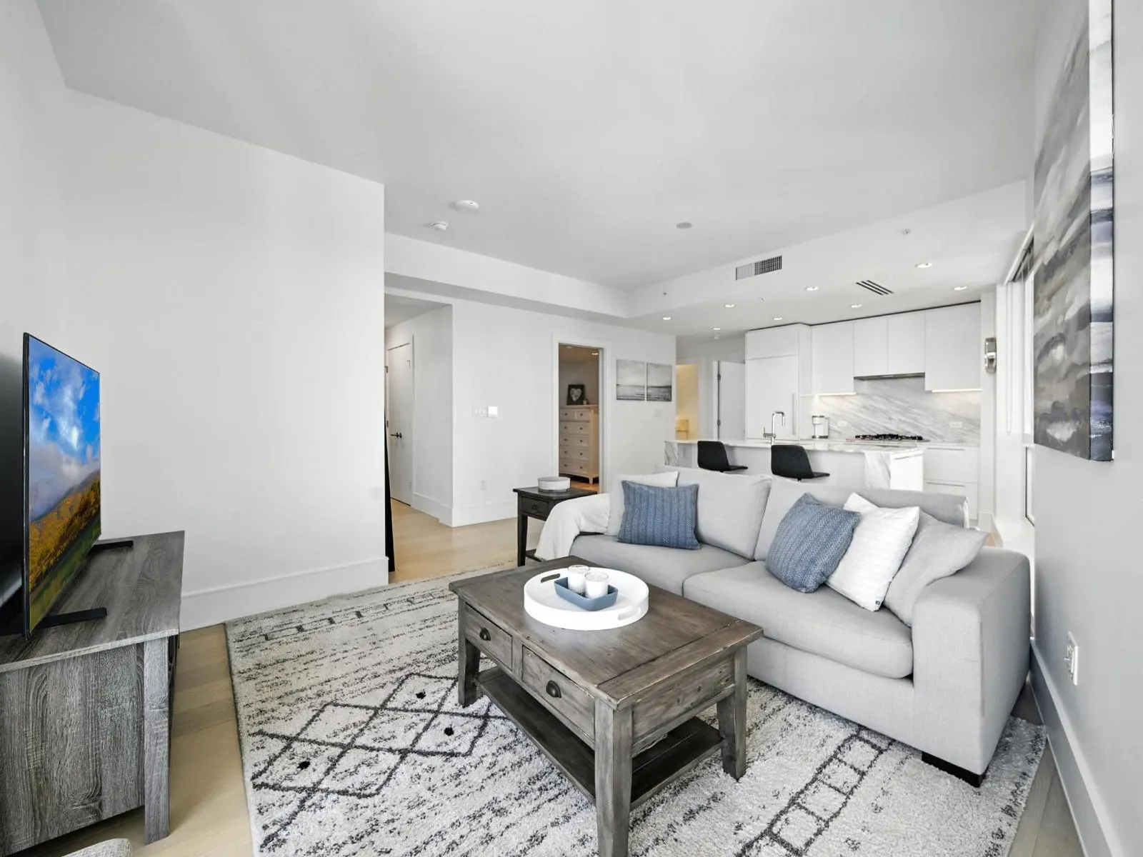 1604 1500 MARTIN STREET