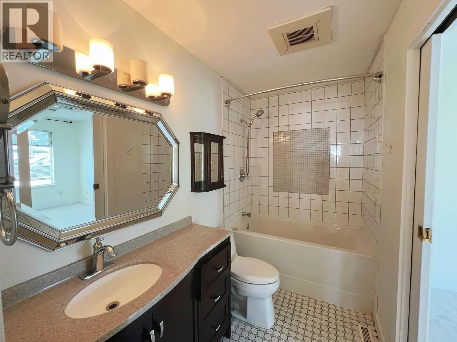 22641 KENDRICK LOOP