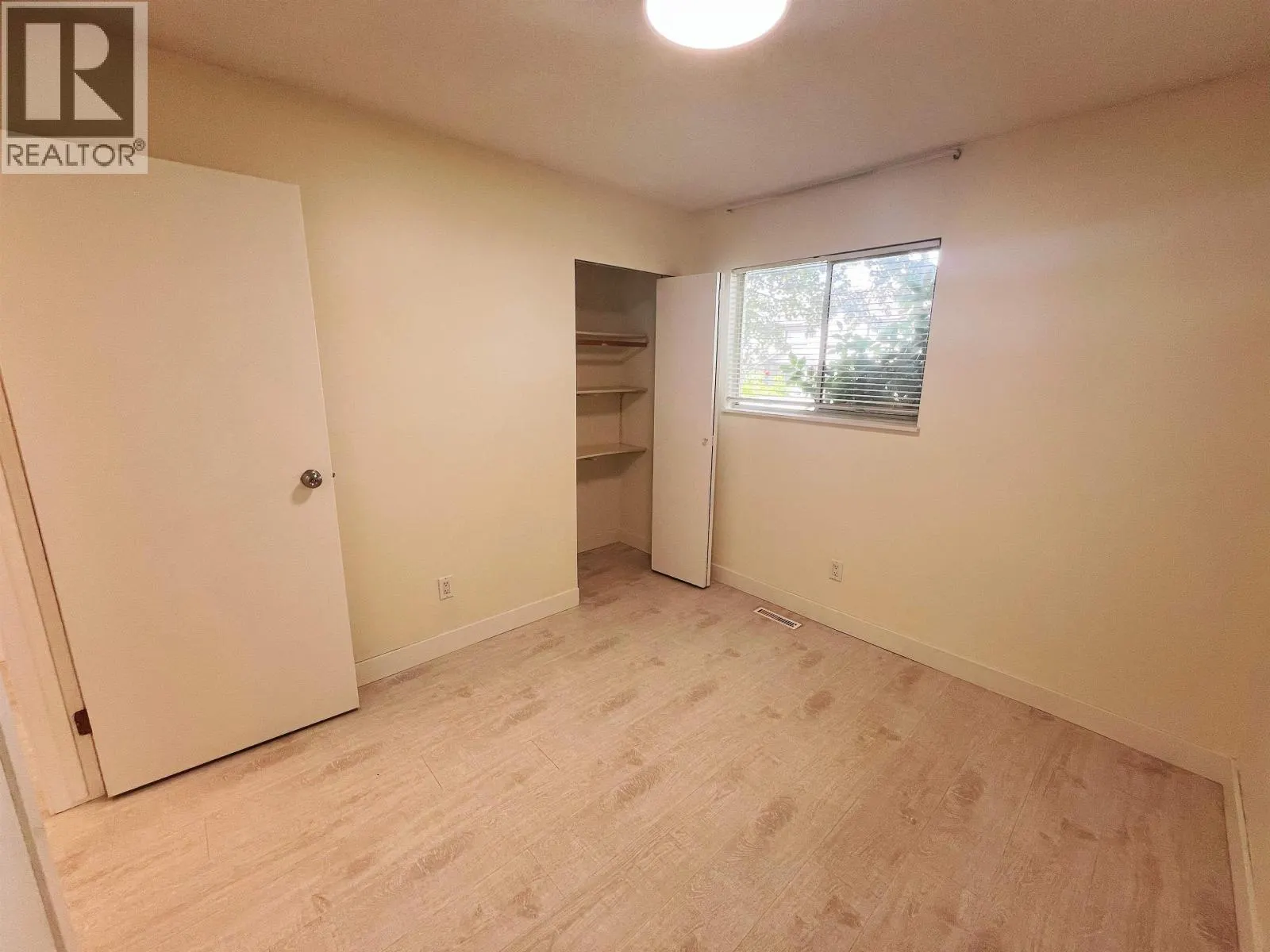 22641 KENDRICK LOOP