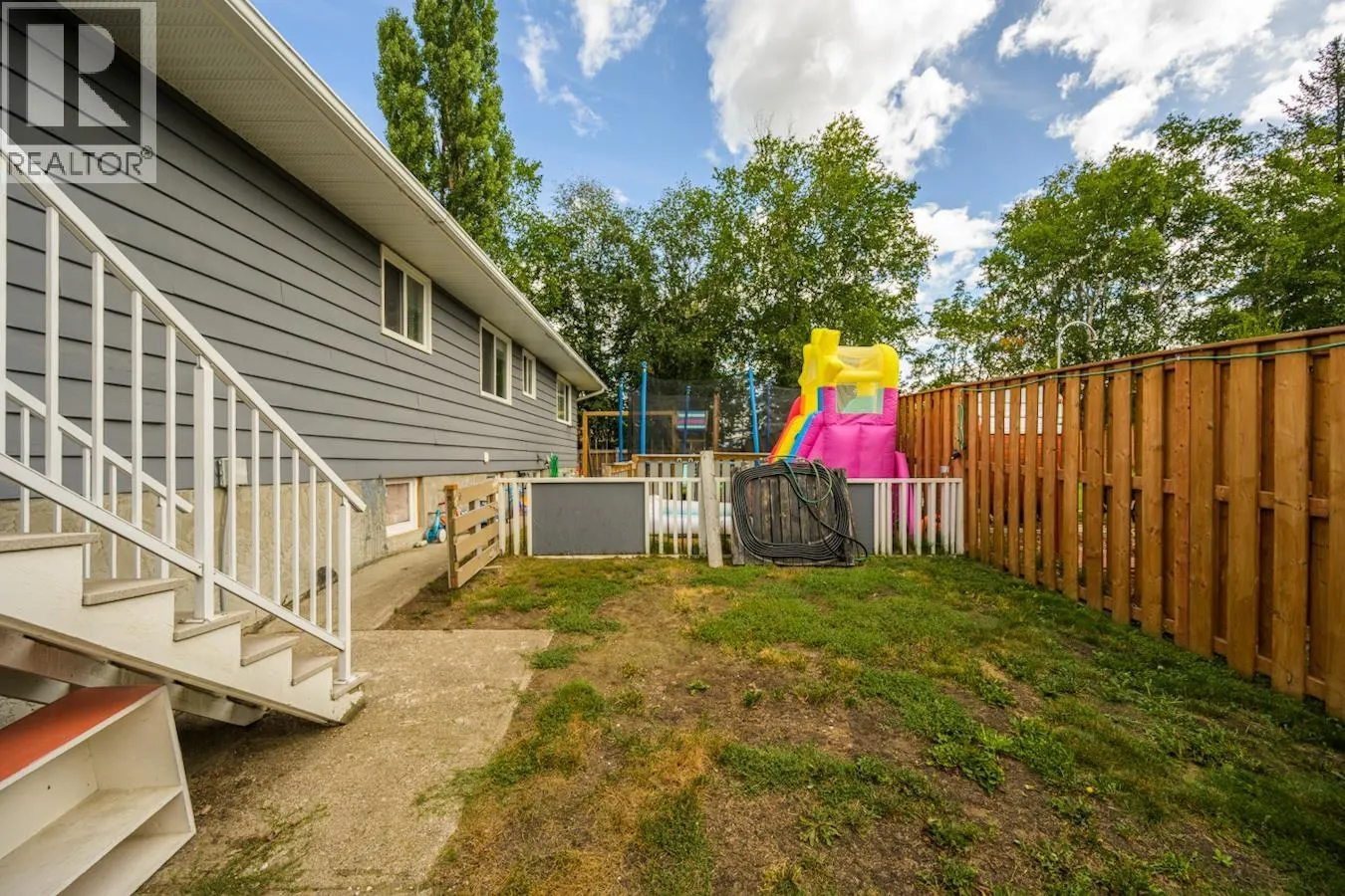 5300 YORK DRIVE
