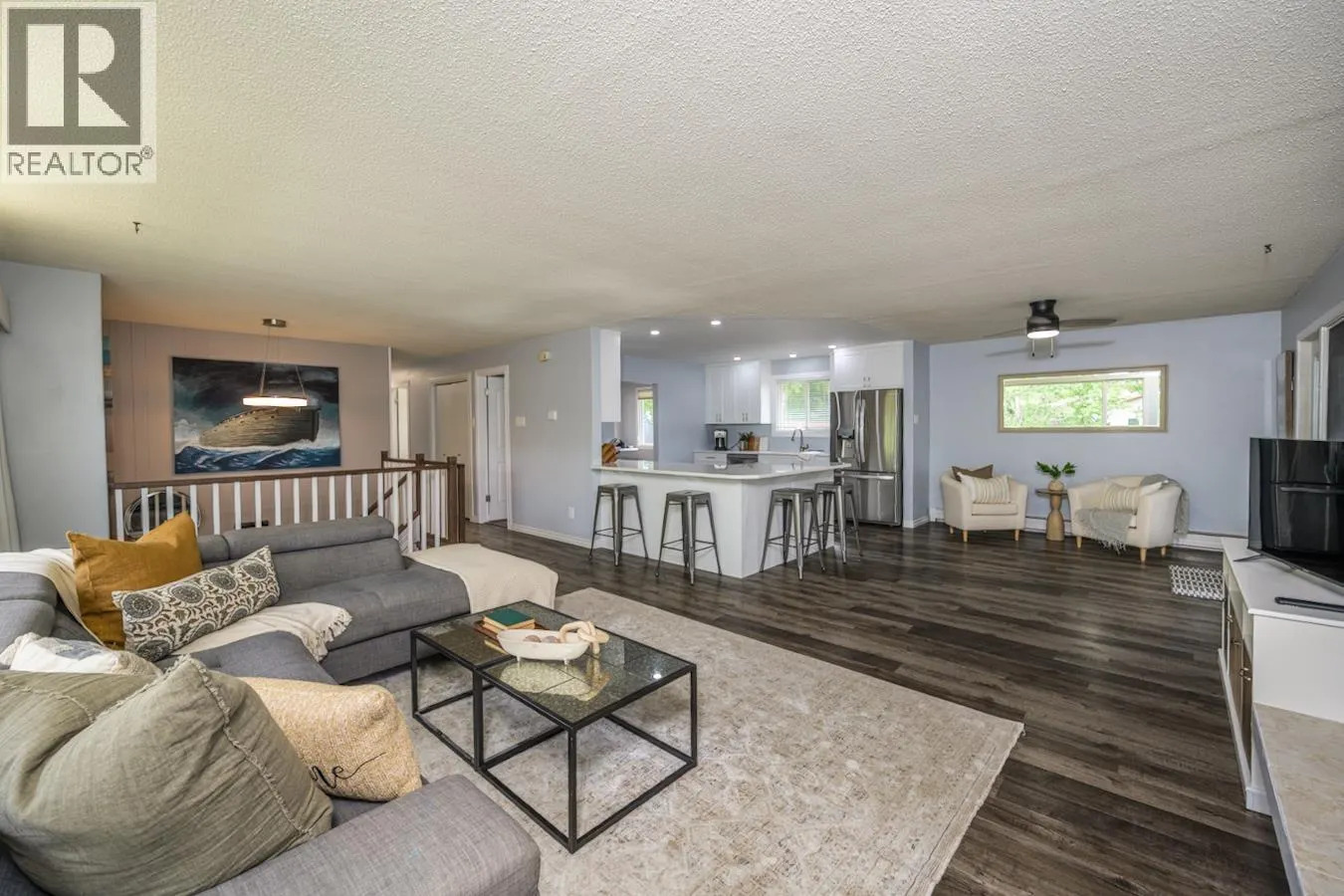 5300 YORK DRIVE