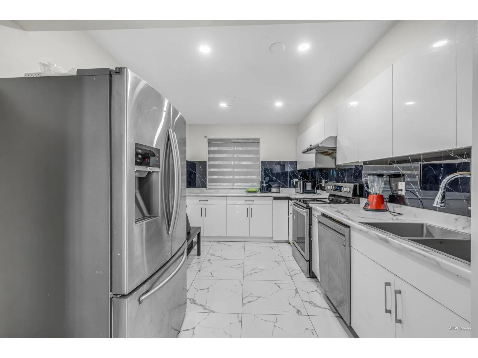 56 9955 140 STREET