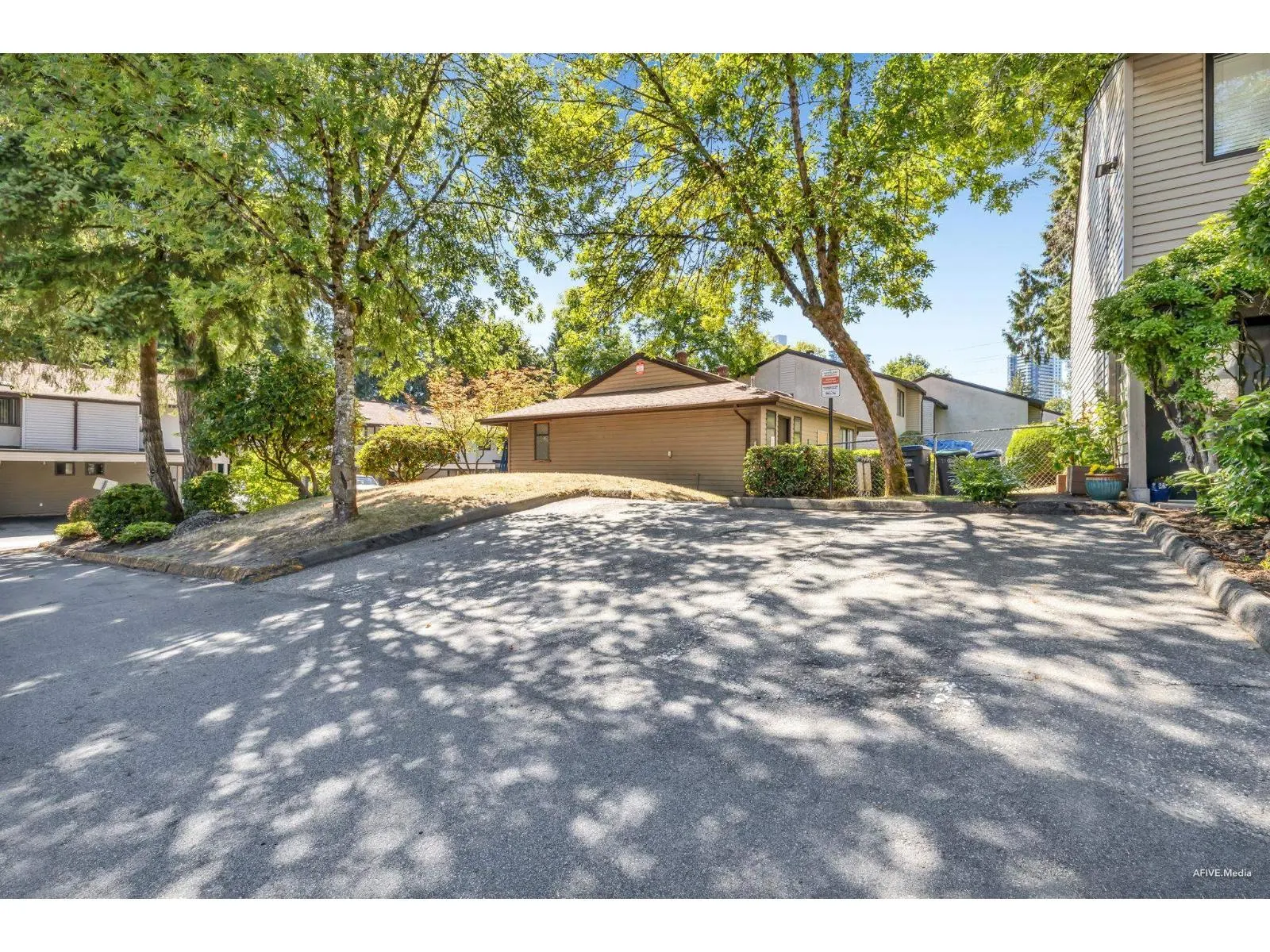 56 9955 140 STREET