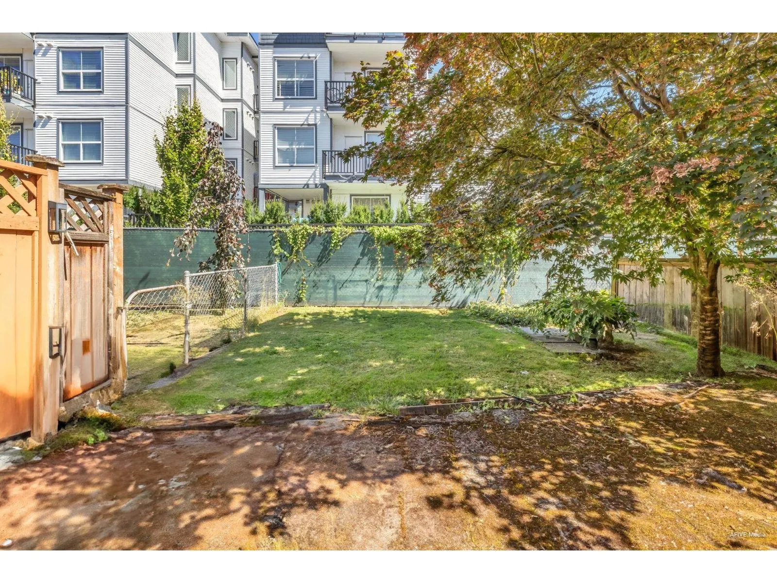 56 9955 140 STREET