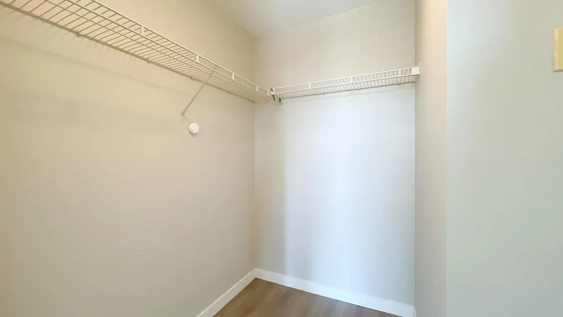 2710 13618 100 AVENUE