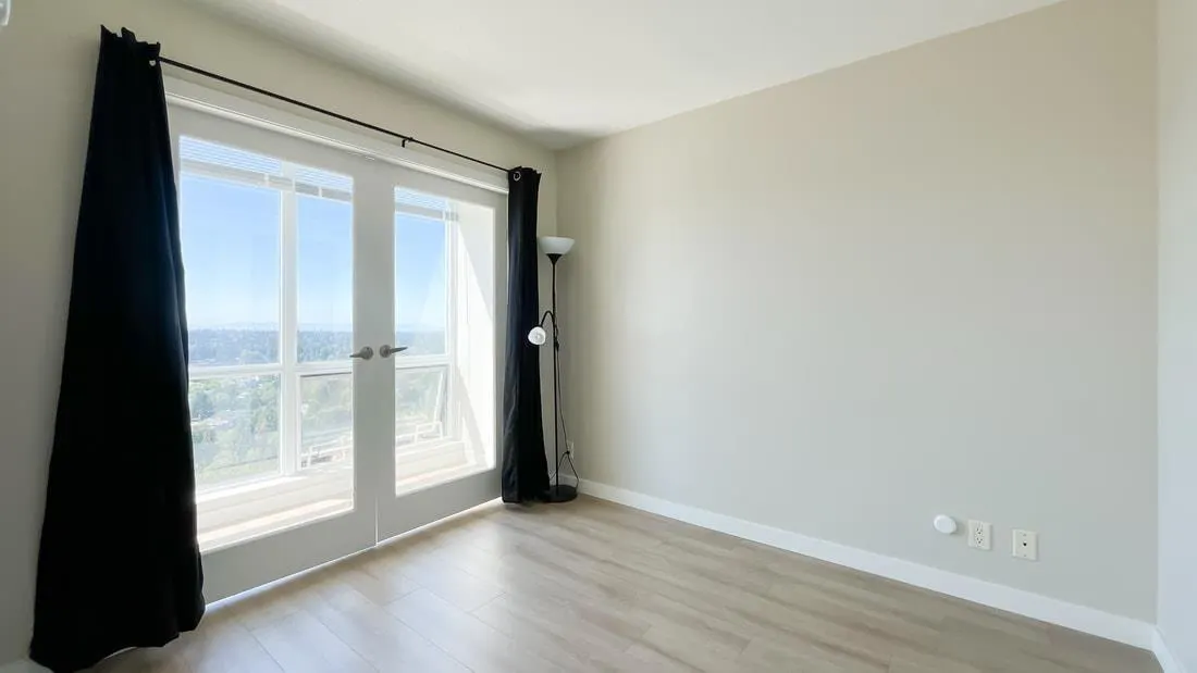 2710 13618 100 AVENUE