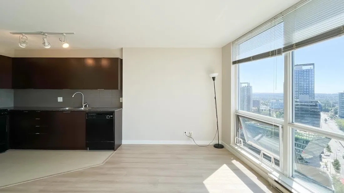 2710 13618 100 AVENUE