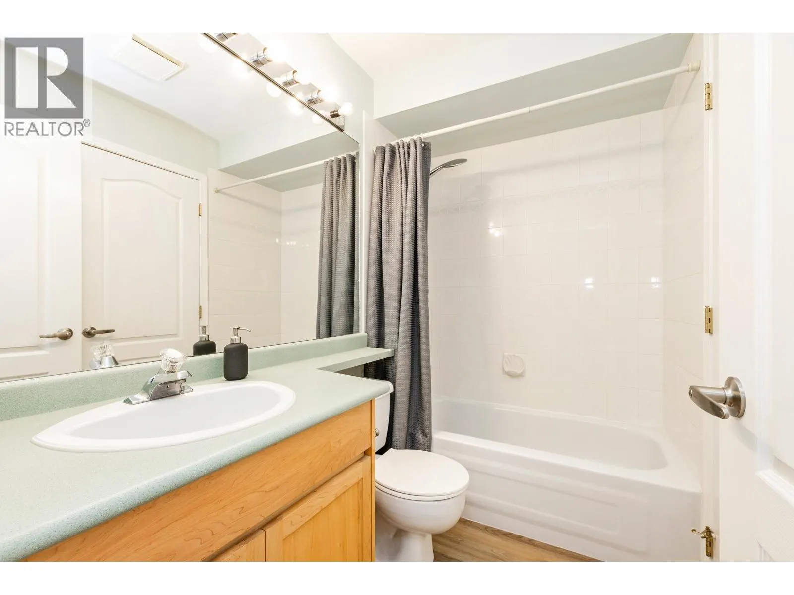 302 22722 LOUGHEED HIGHWAY