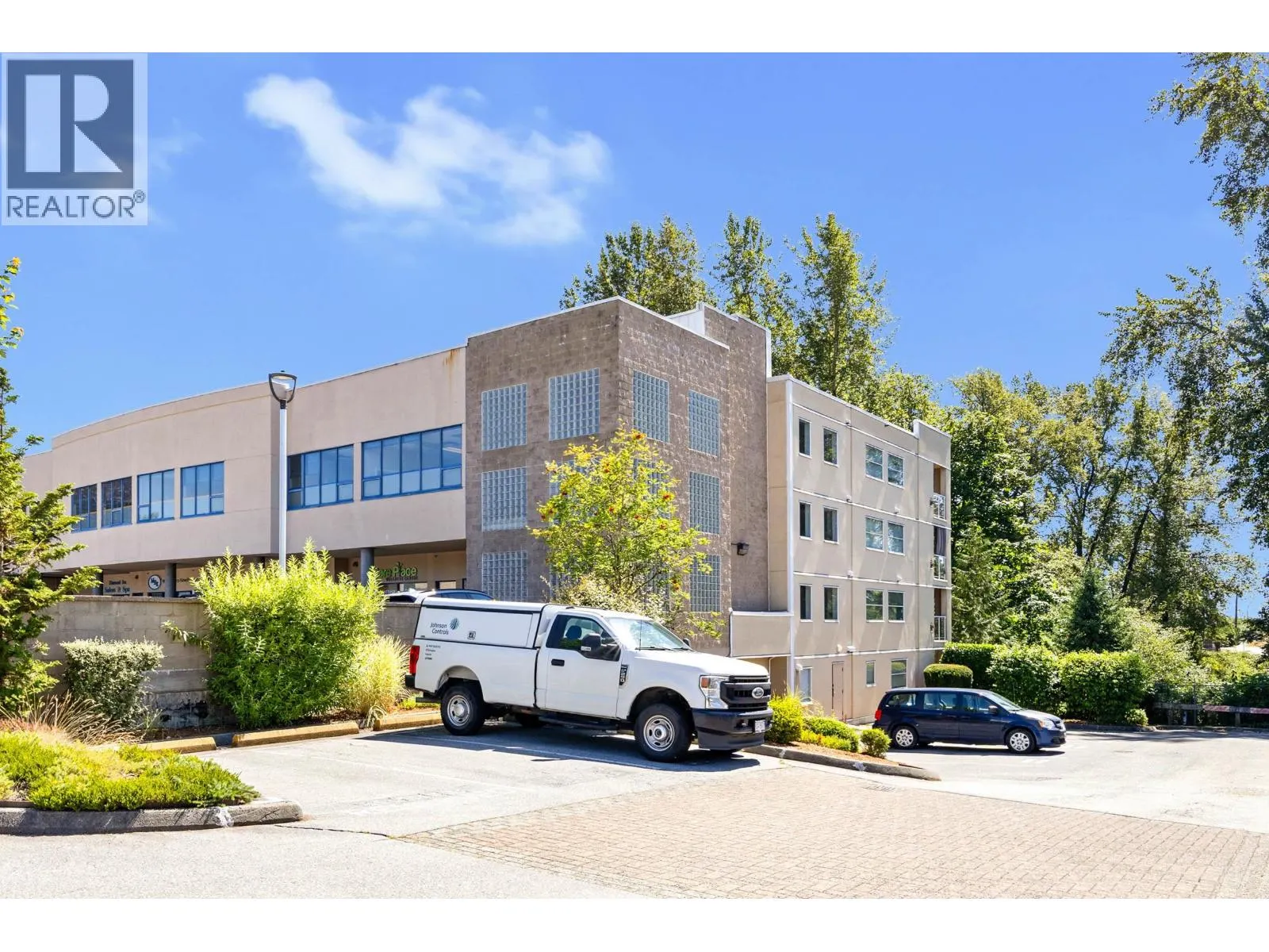 302 22722 LOUGHEED HIGHWAY