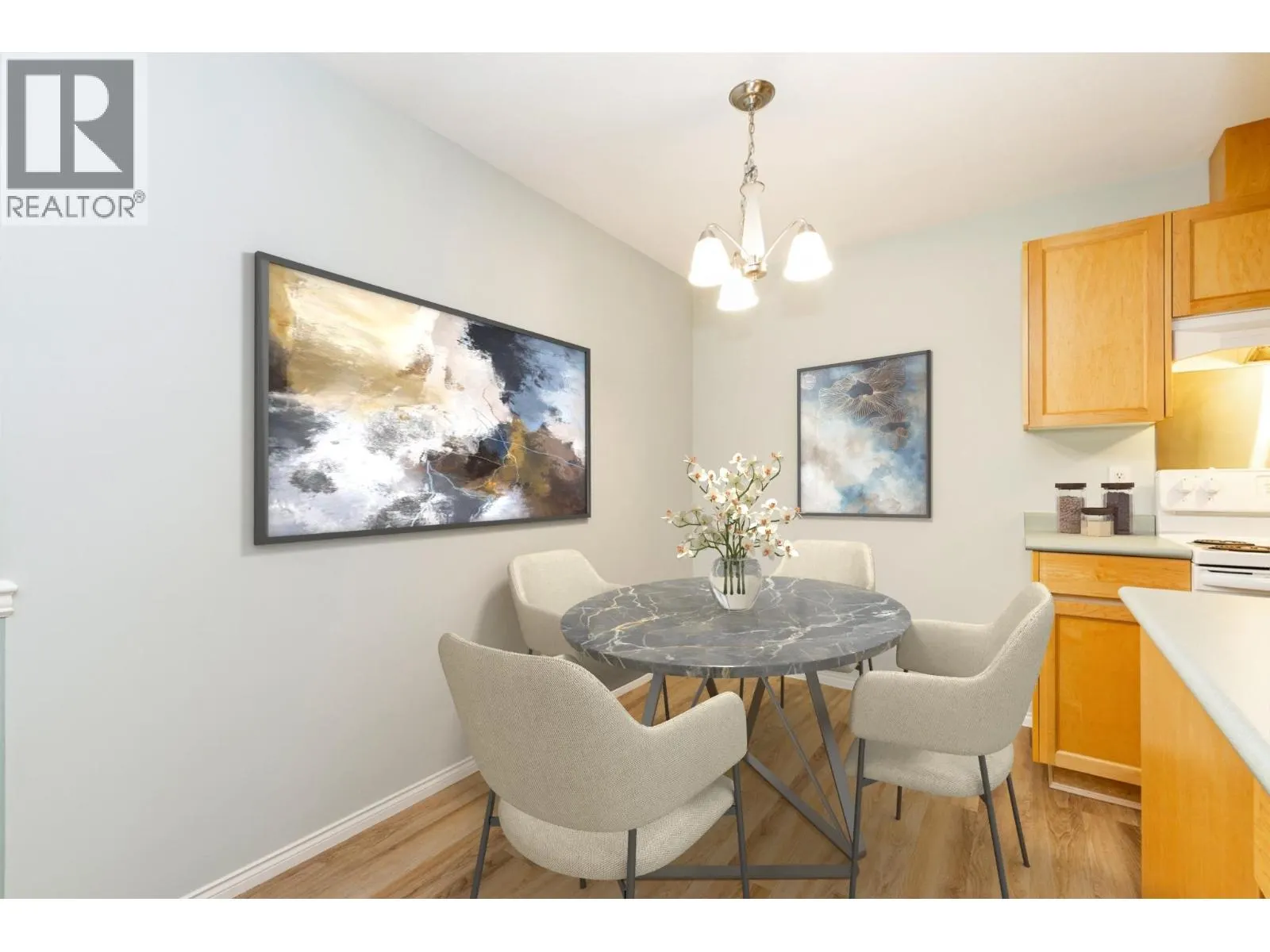 302 22722 LOUGHEED HIGHWAY