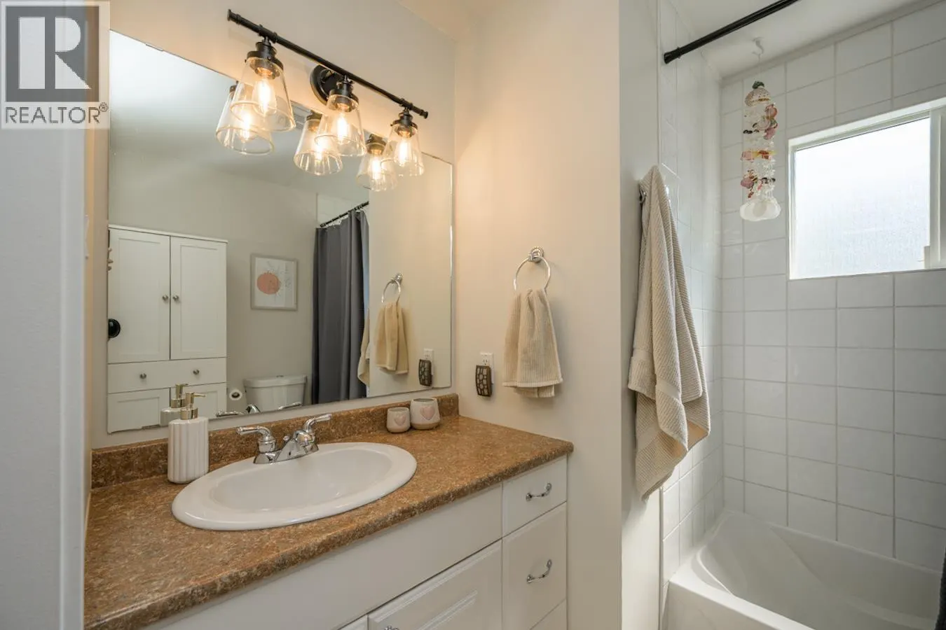 1373 GENEVIEVE CRESCENT