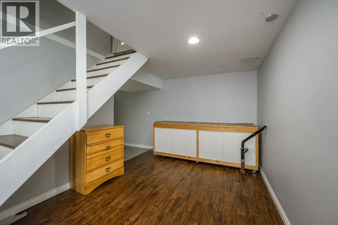 1373 GENEVIEVE CRESCENT