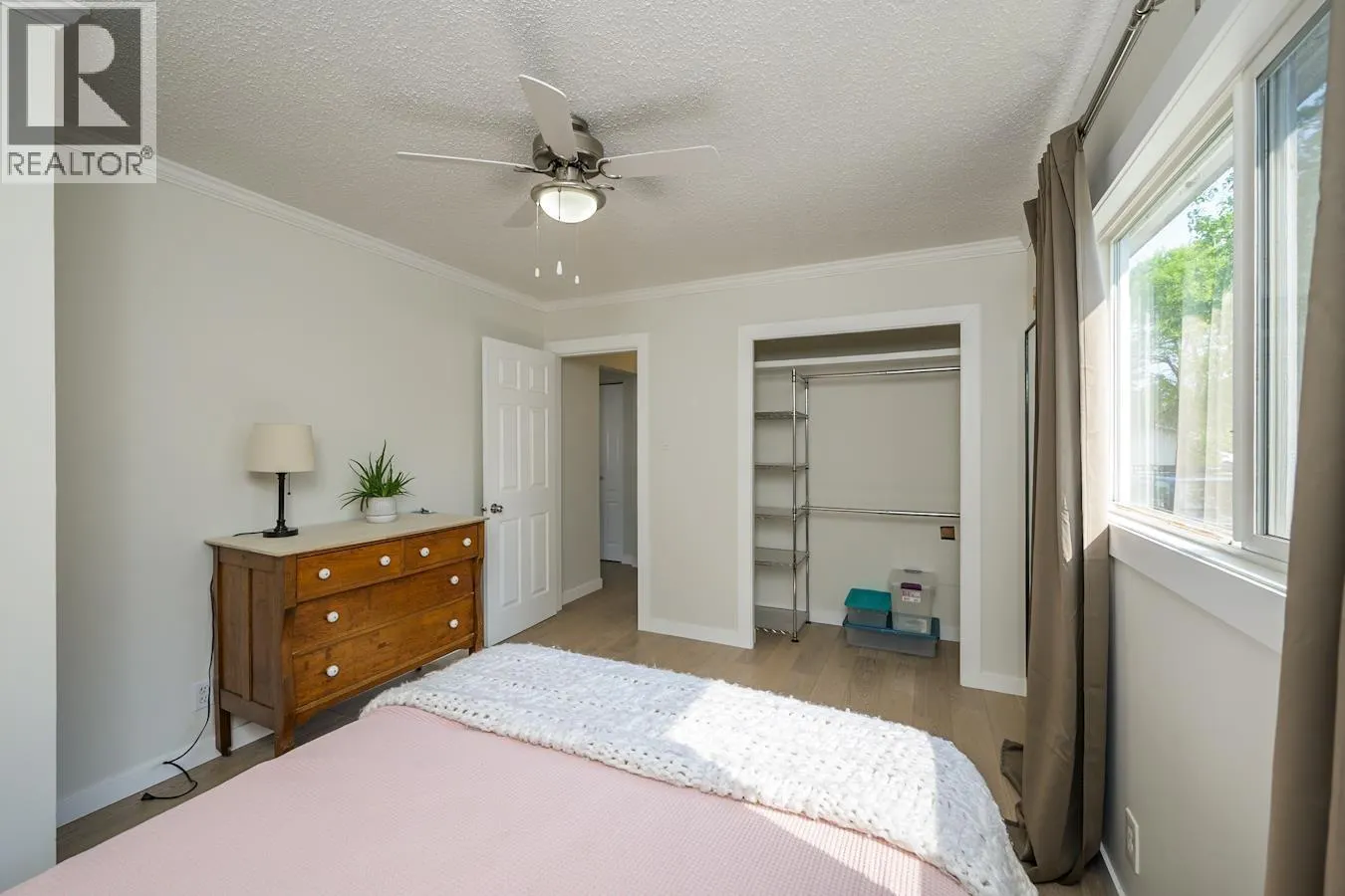 1373 GENEVIEVE CRESCENT