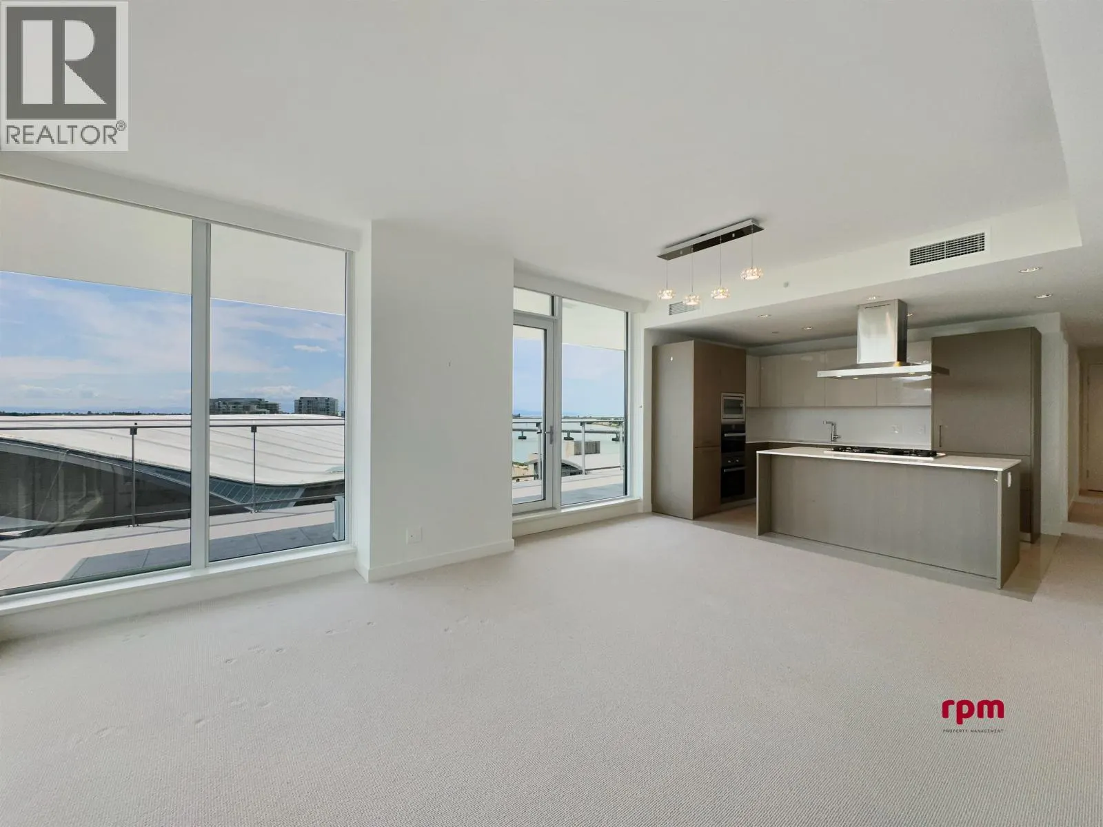 9xx 6611 PEARSON WAY