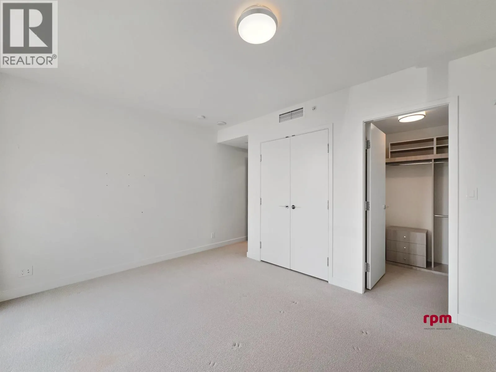 9xx 6611 PEARSON WAY