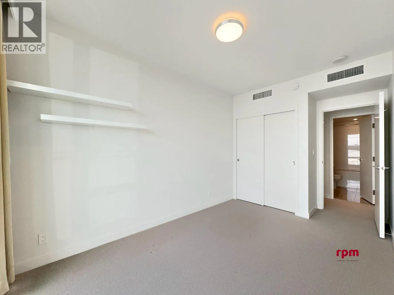 9xx 6611 PEARSON WAY