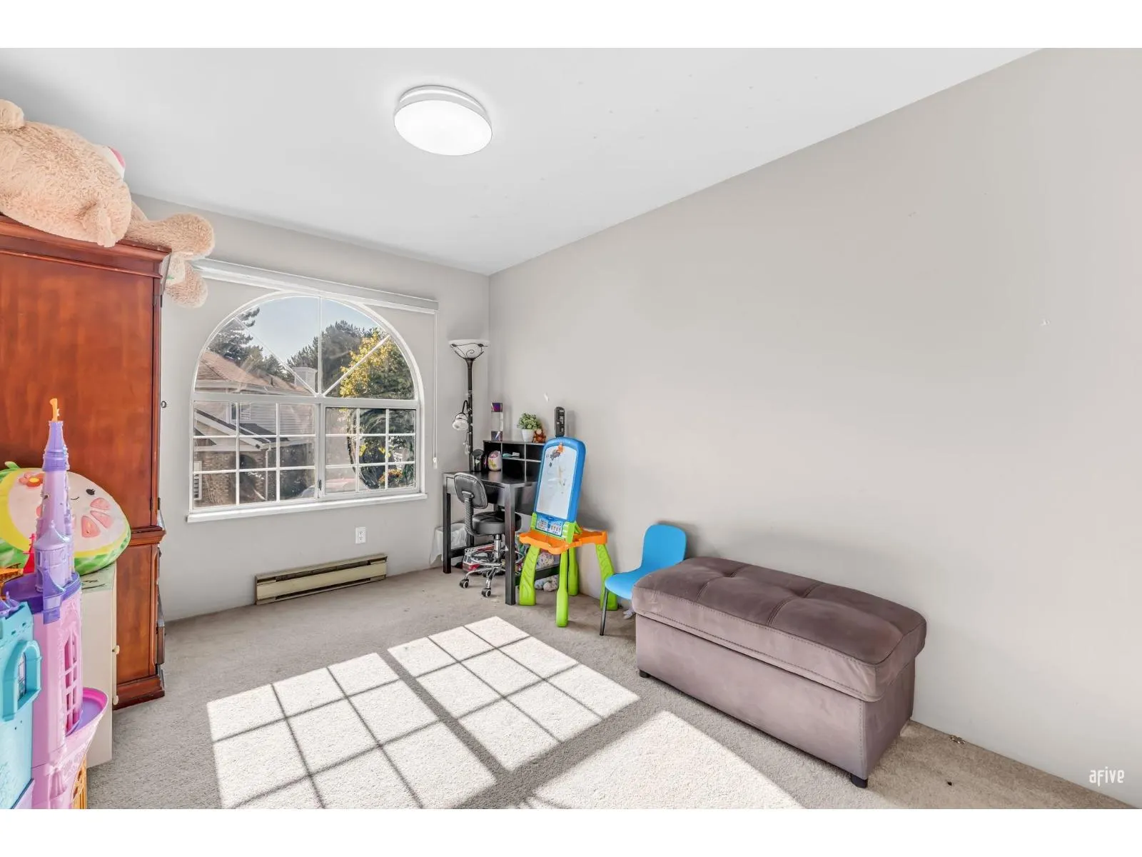 151 12233 92 AVENUE