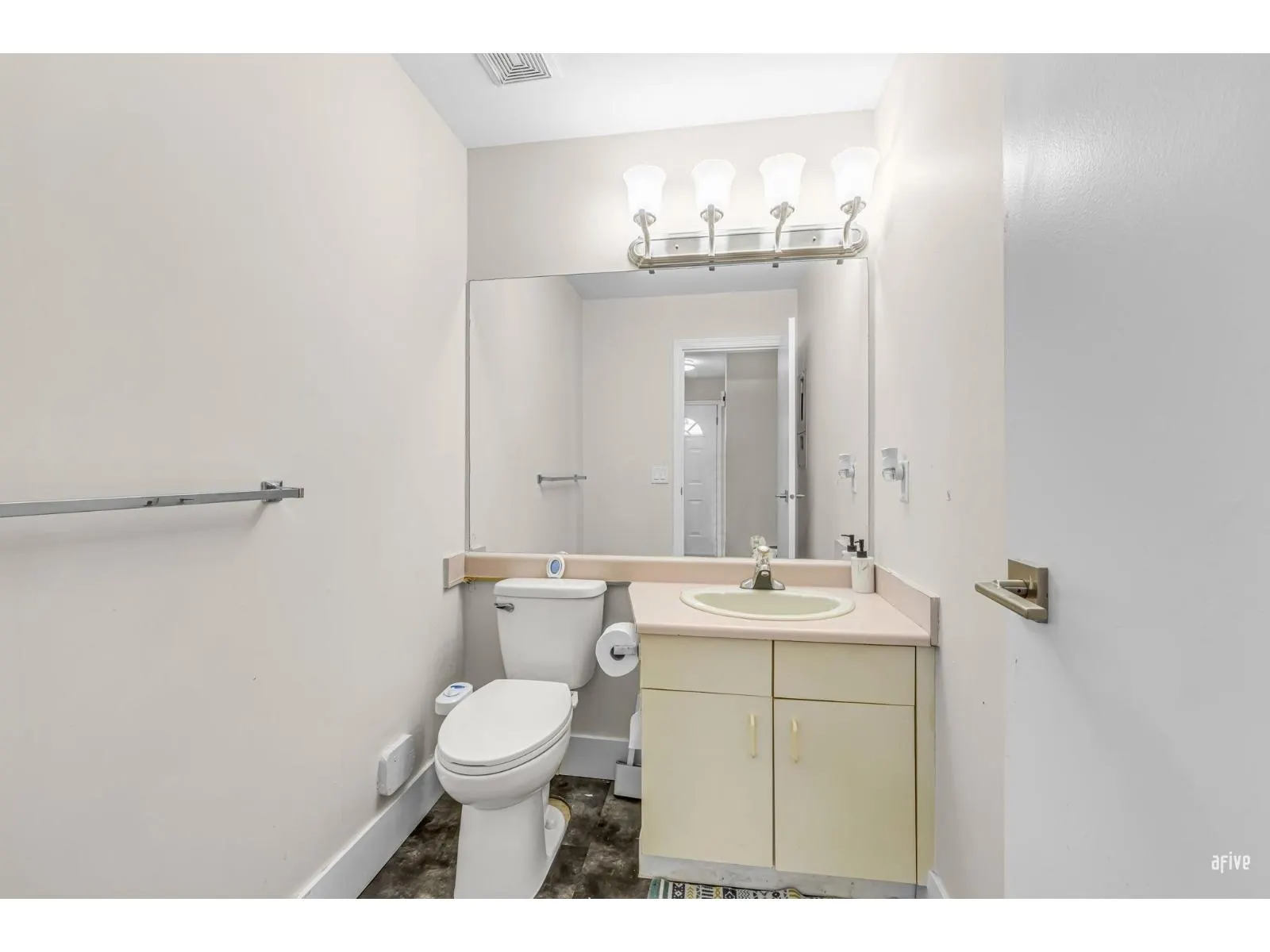 151 12233 92 AVENUE