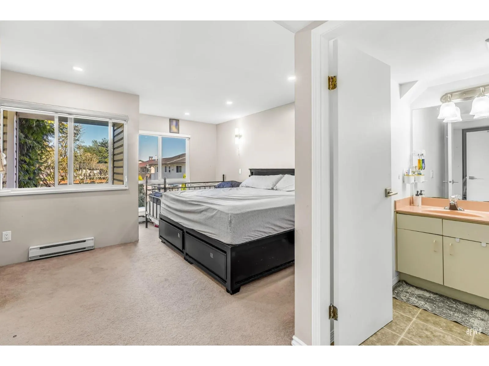 151 12233 92 AVENUE