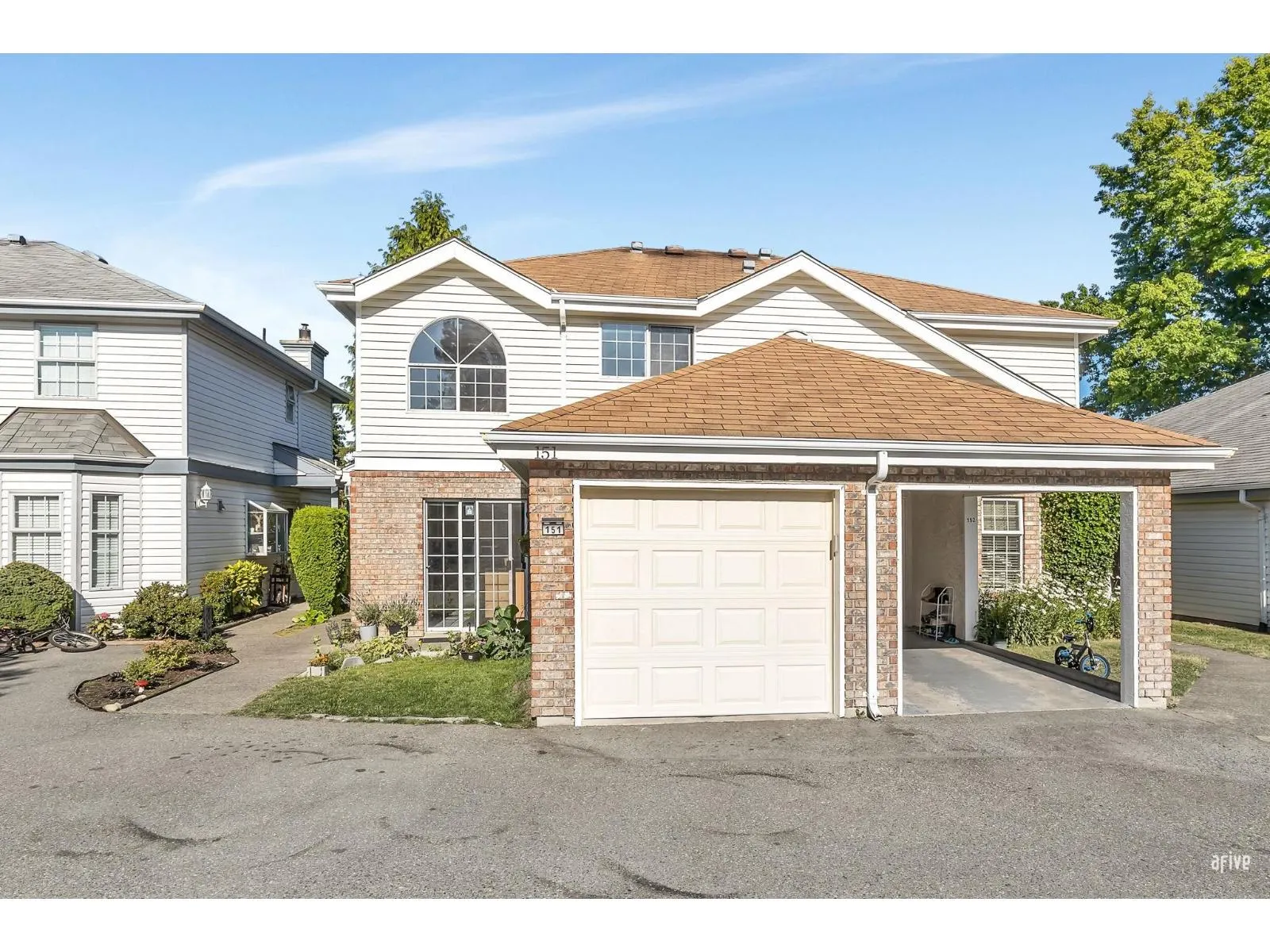 151 12233 92 AVENUE