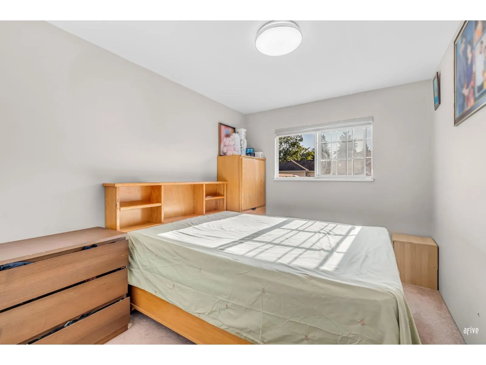 151 12233 92 AVENUE