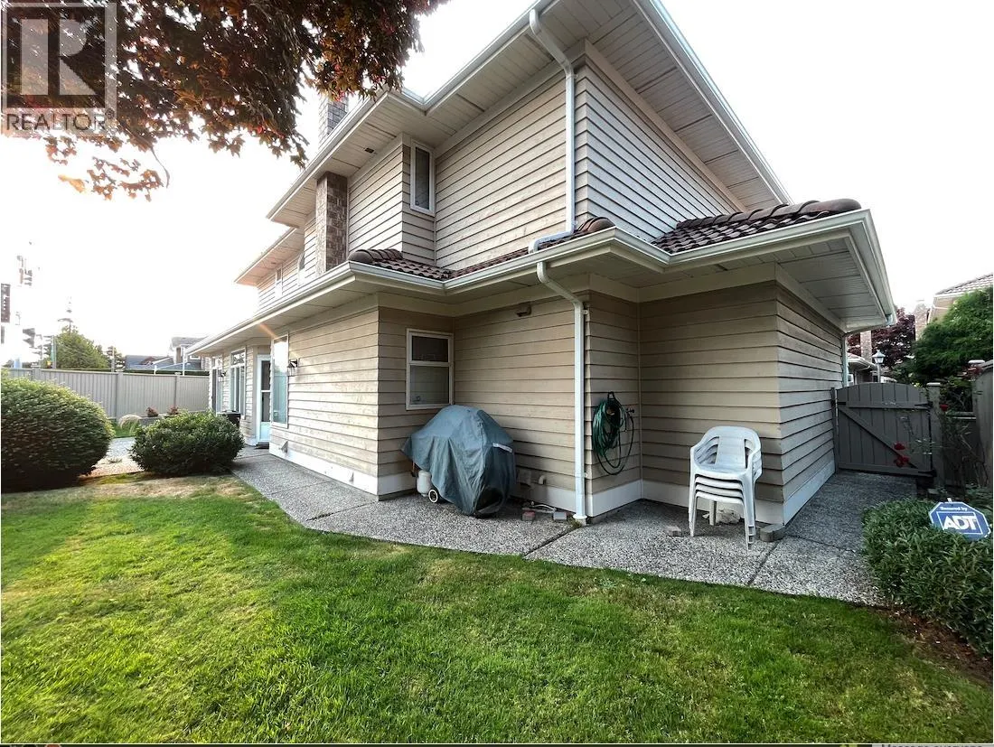 8 6031 FRANCIS ROAD