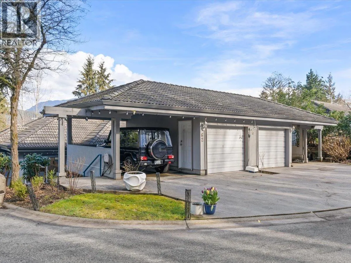 62 SHORELINE CIRCLE