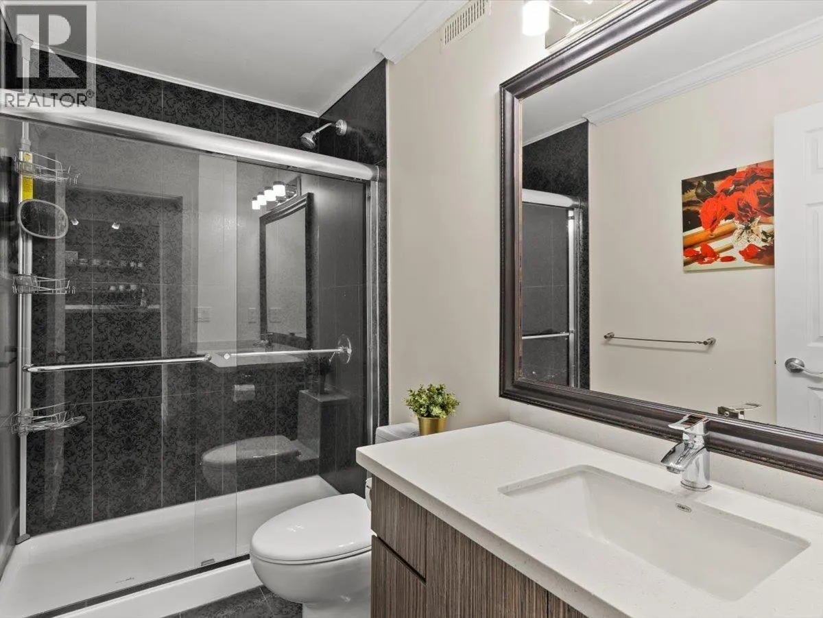 62 SHORELINE CIRCLE