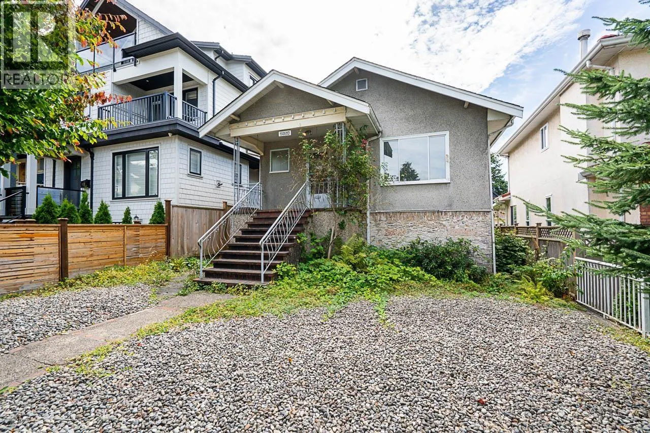 2554 DUNDAS STREET