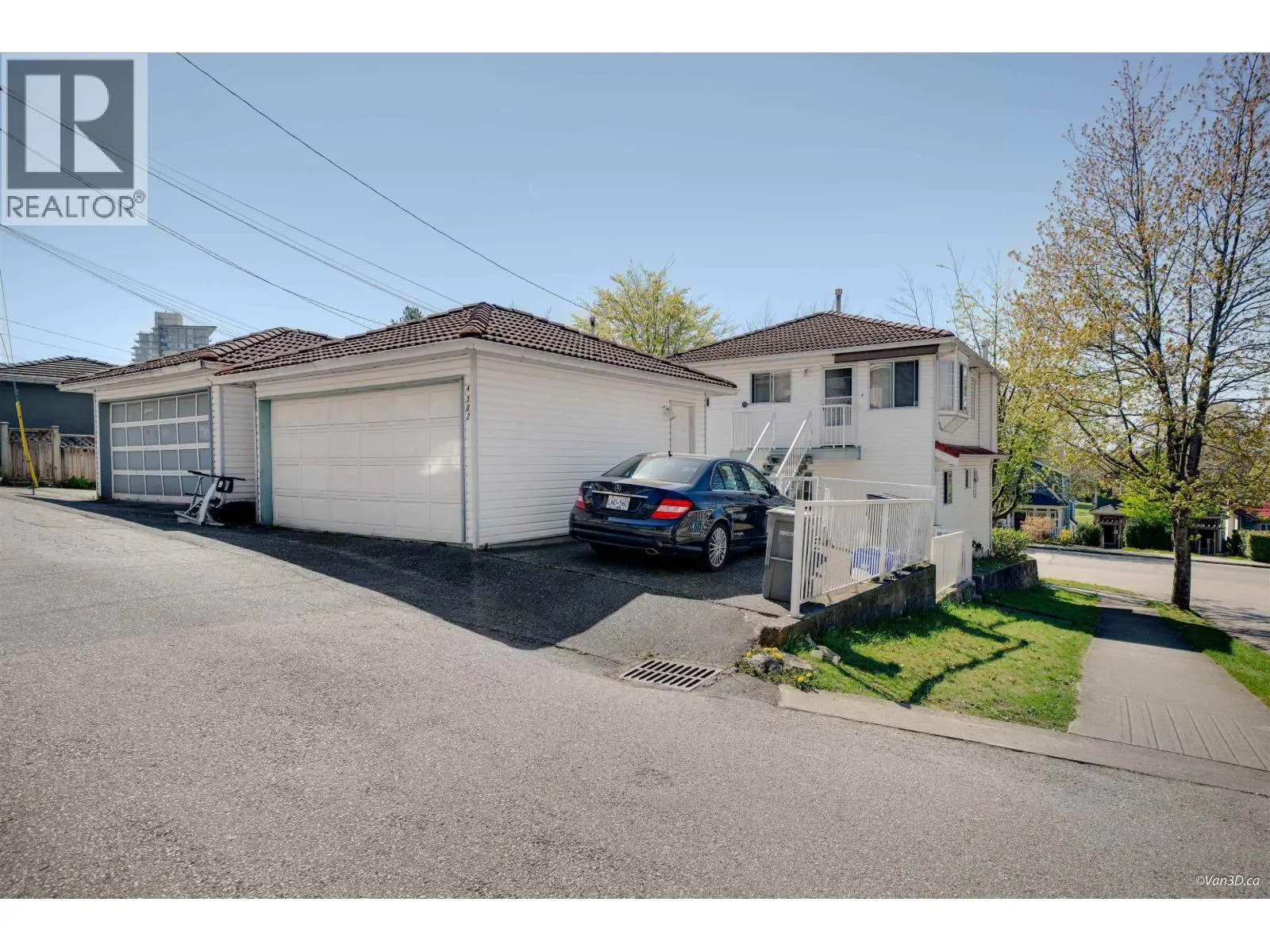4502 NANAIMO STREET