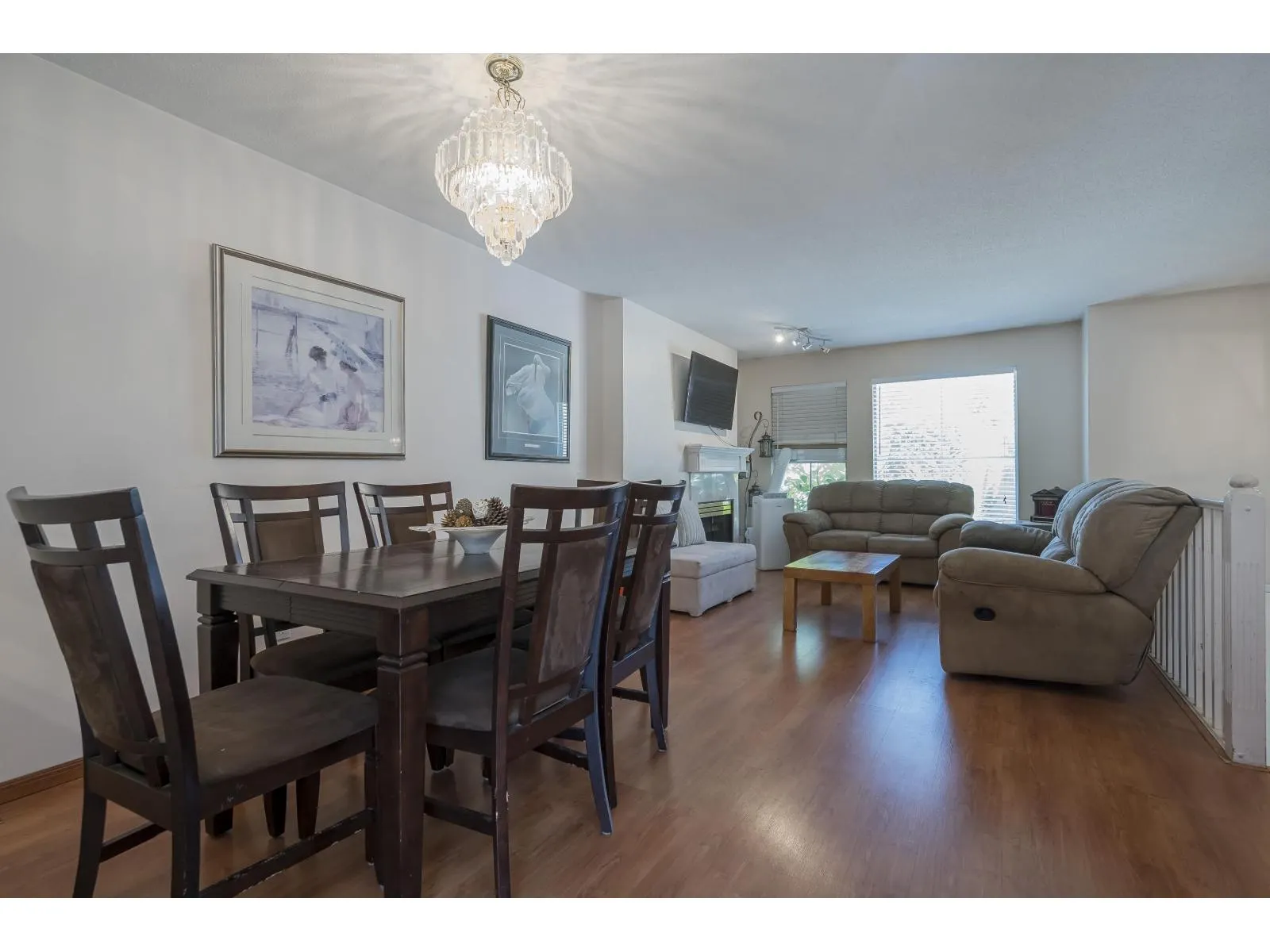 20 8716 WALNUT GROVE DRIVE