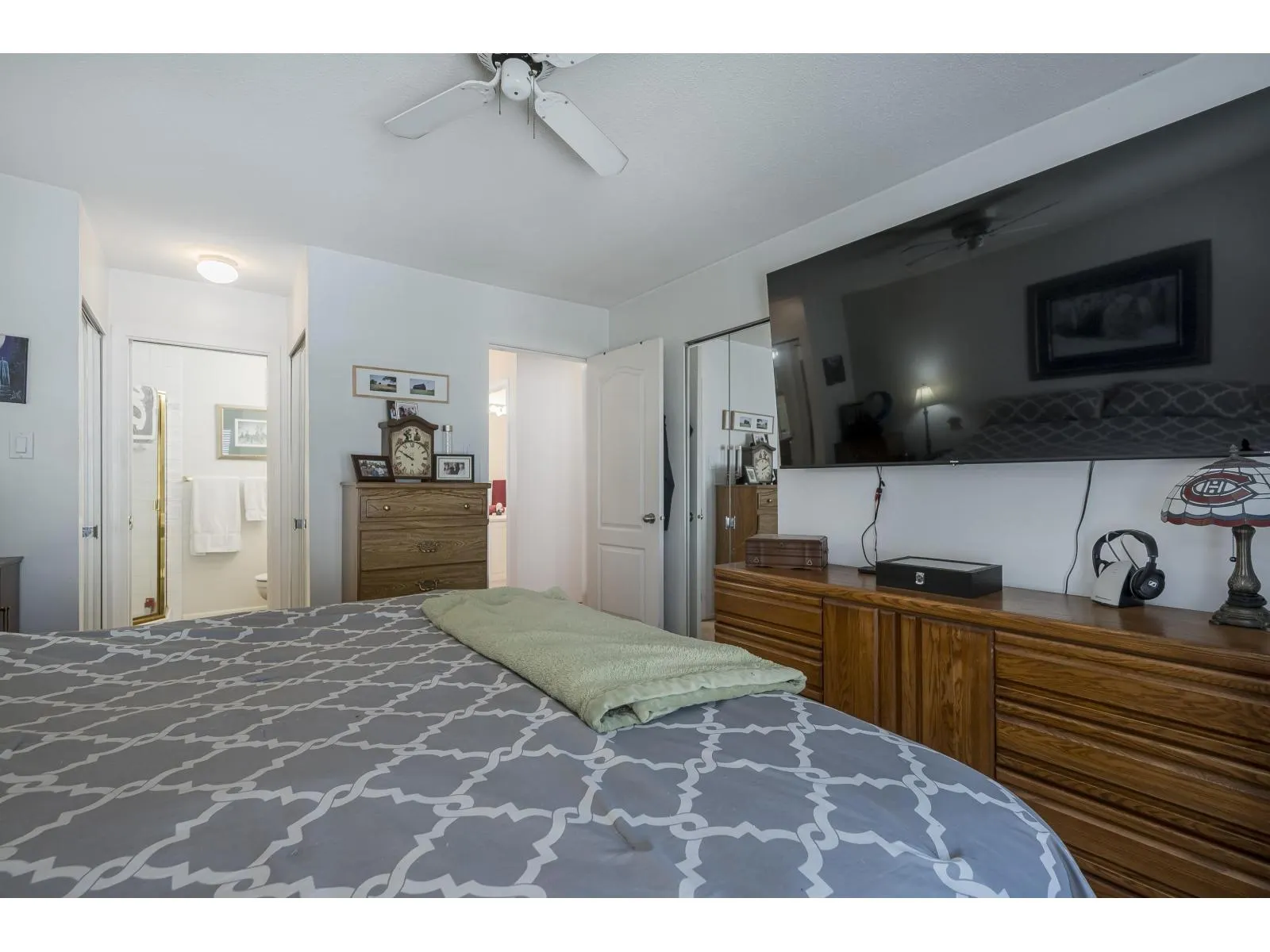 20 8716 WALNUT GROVE DRIVE