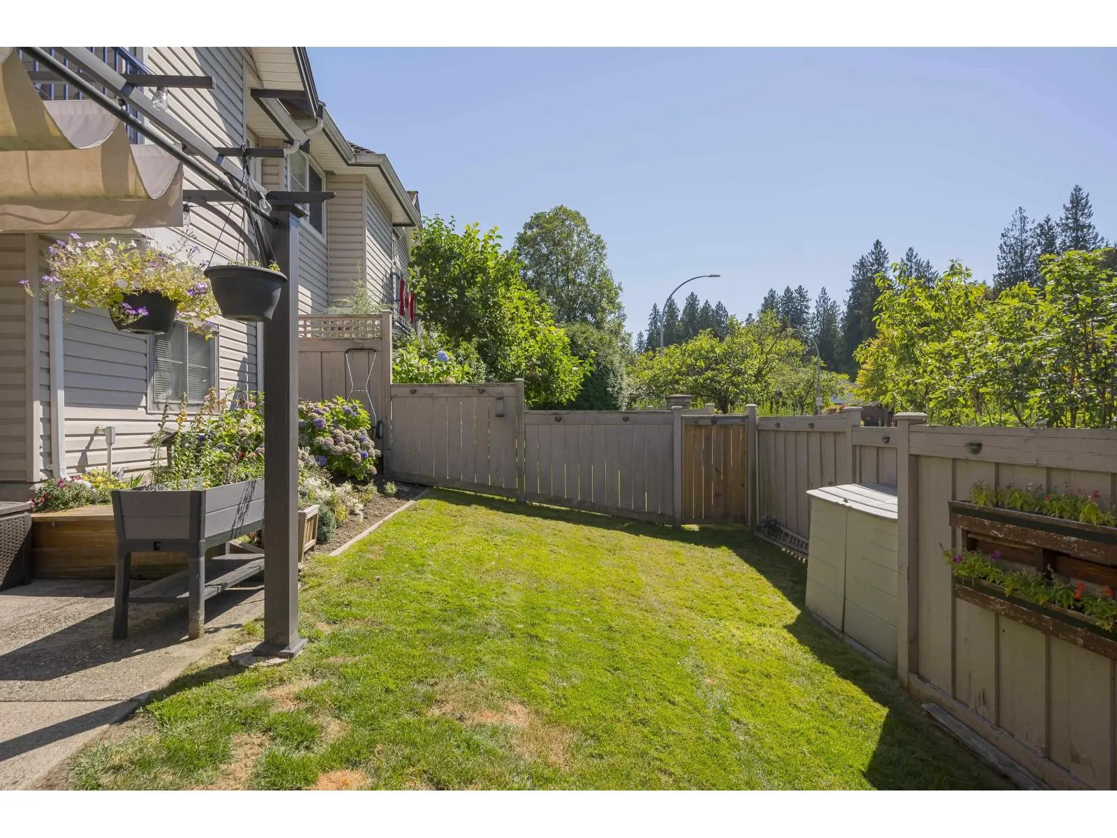 20 8716 WALNUT GROVE DRIVE