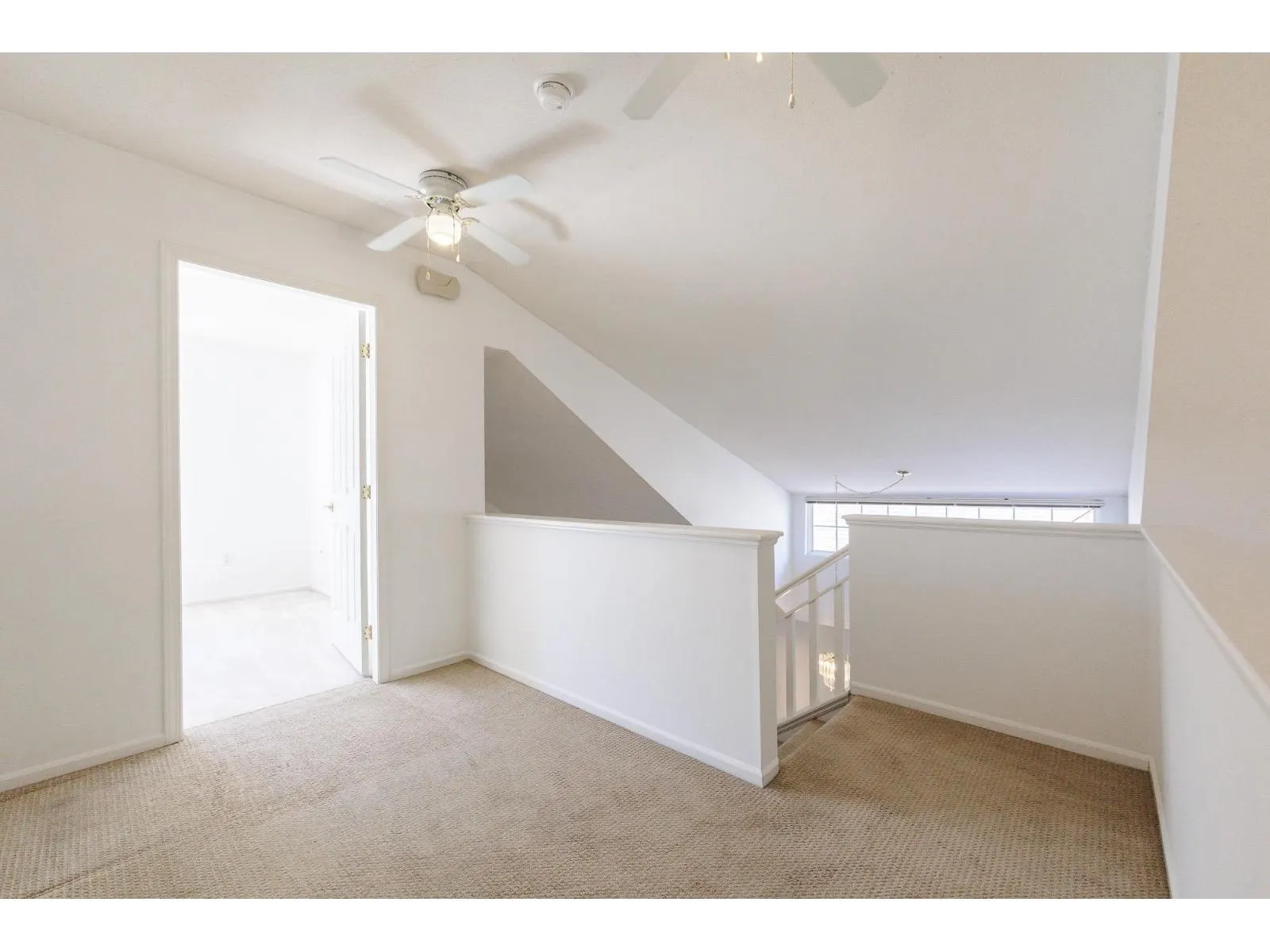 31 14877 33 AVENUE