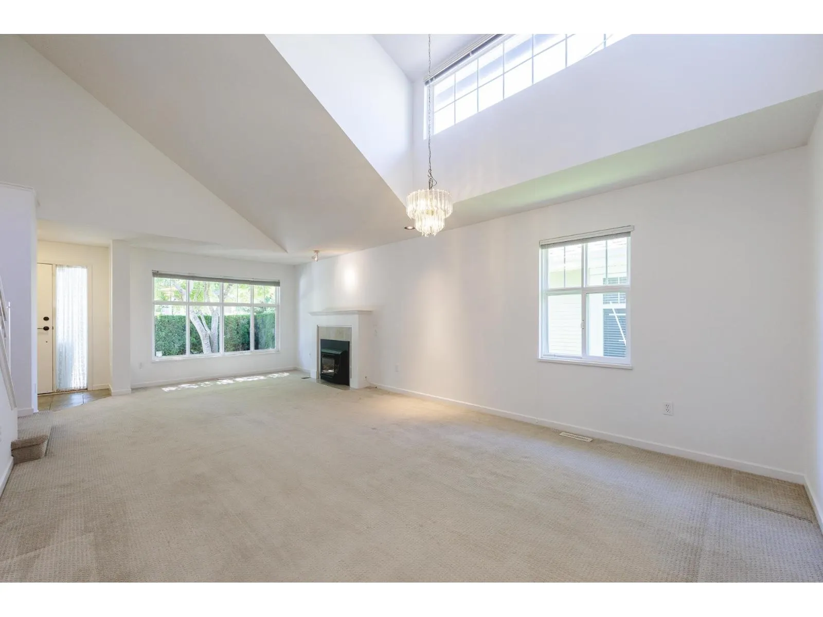 31 14877 33 AVENUE