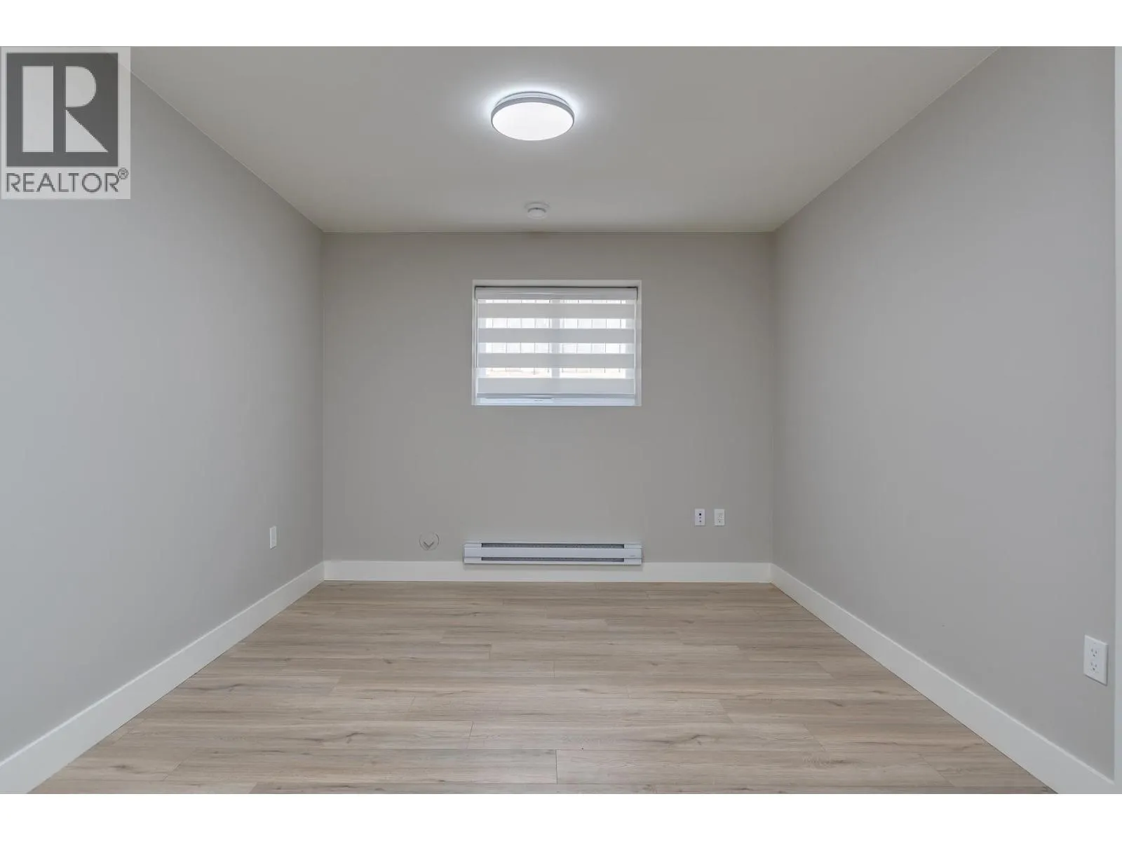 3427 VICTORIA DRIVE