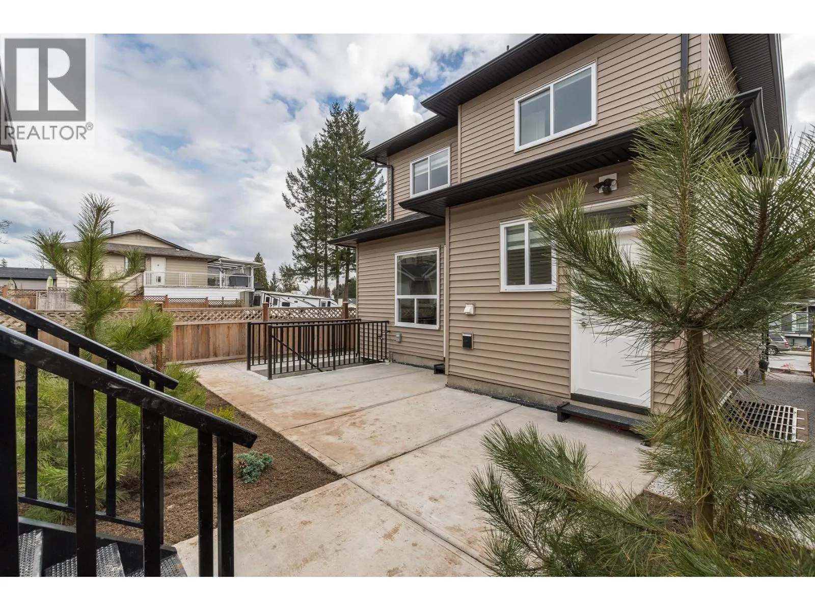 3427 VICTORIA DRIVE
