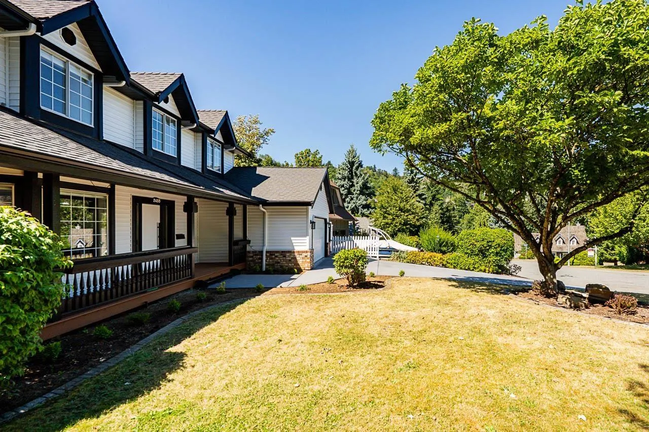 2455 MOUNTAIN DRIVE