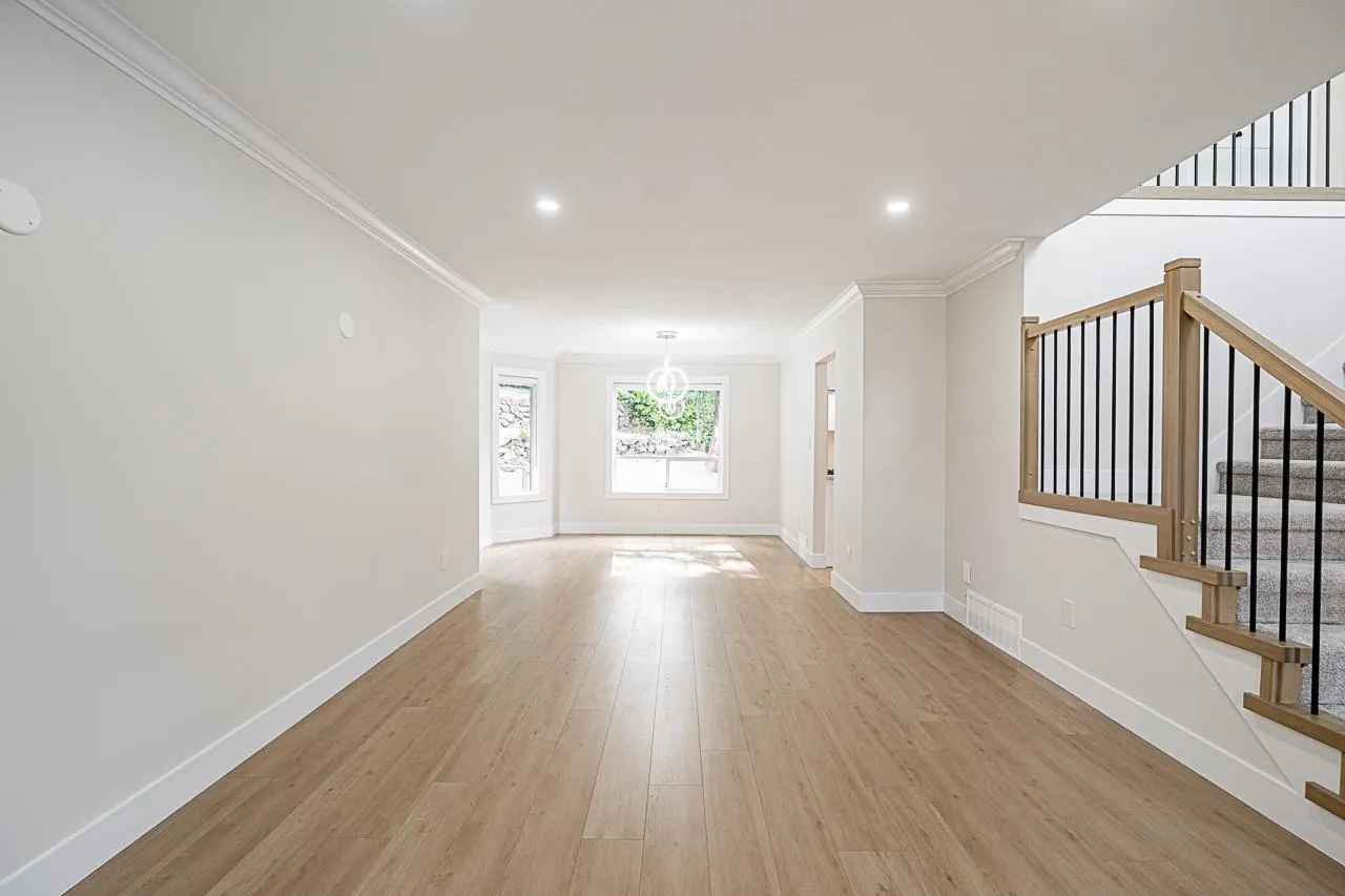 2455 MOUNTAIN DRIVE