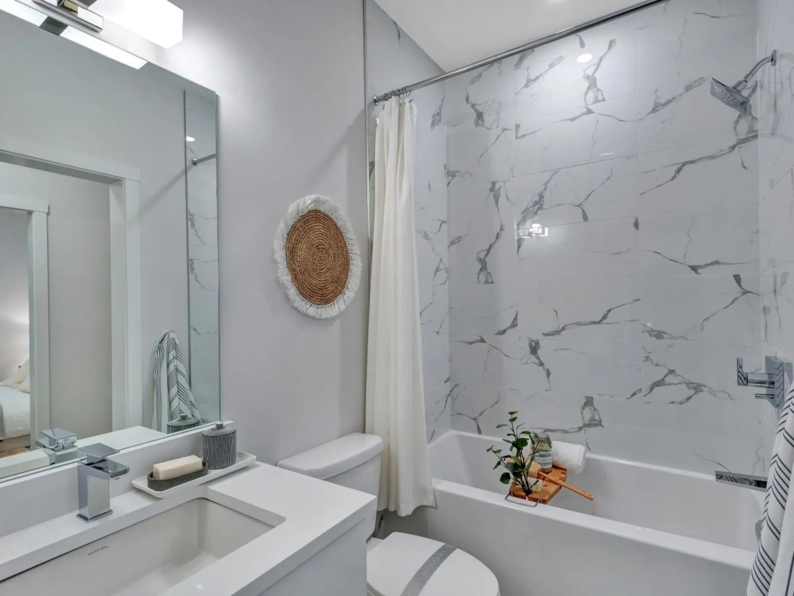 209 33919 GEORGE FERGUSON WAY