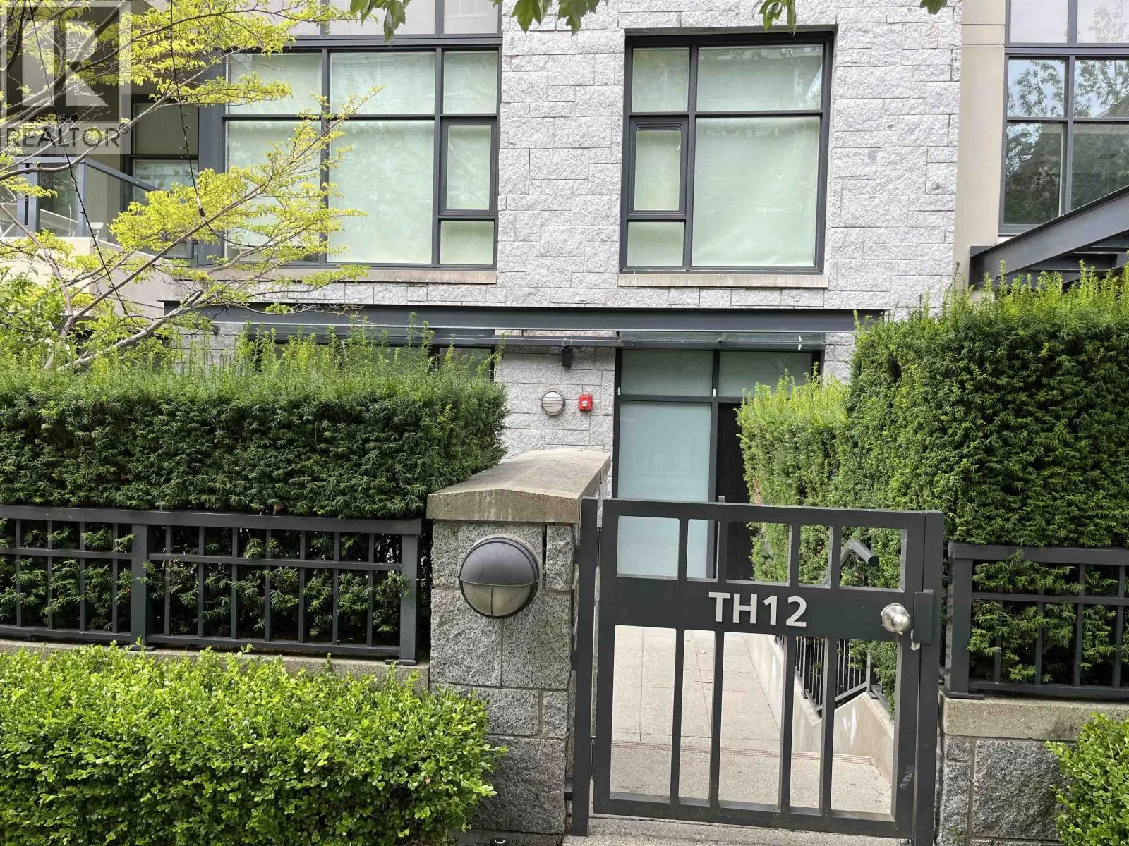 TH12 6063 IONA DRIVE
