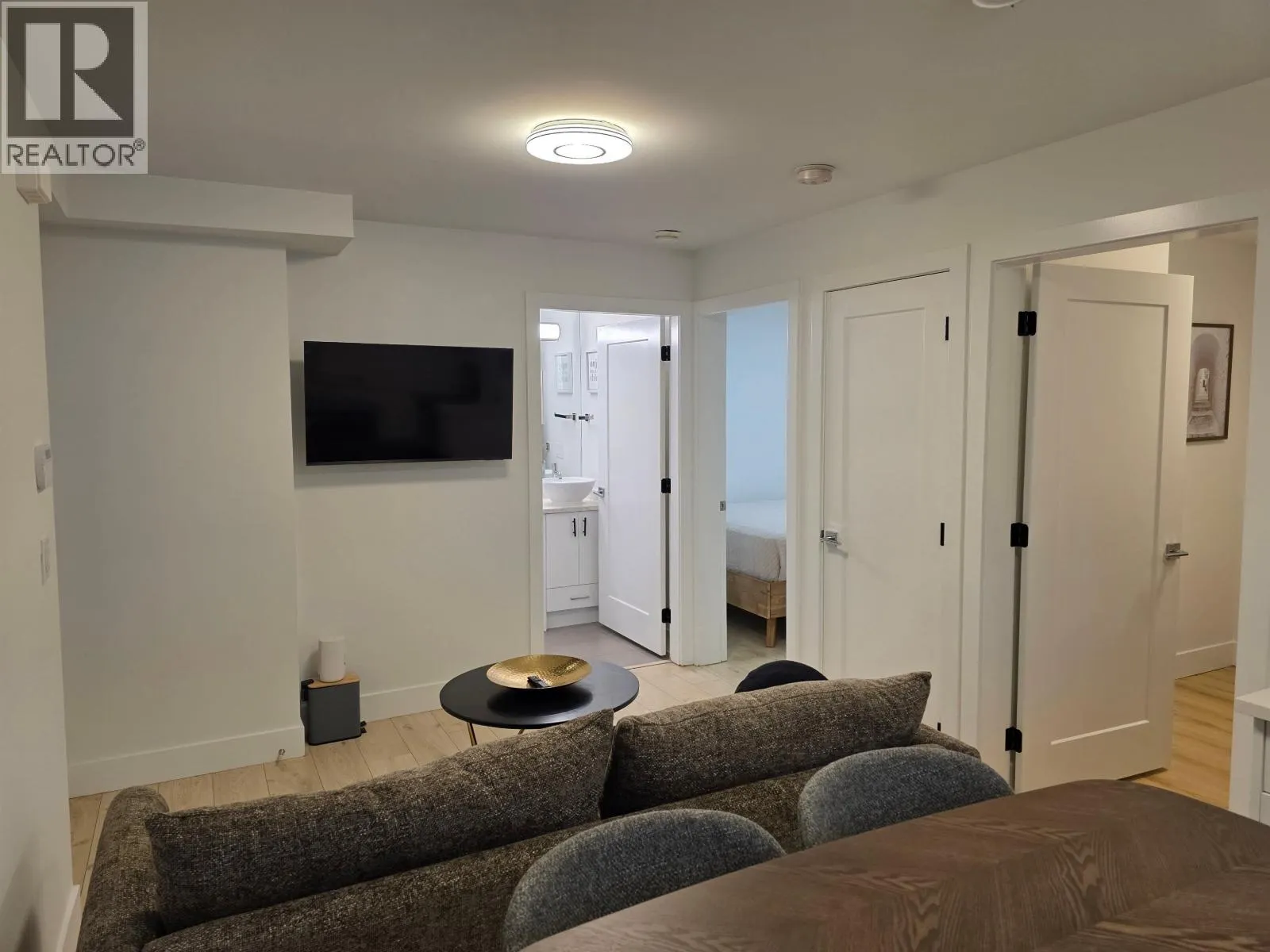 LOWER LEVEL-3466 PANDORA STREET