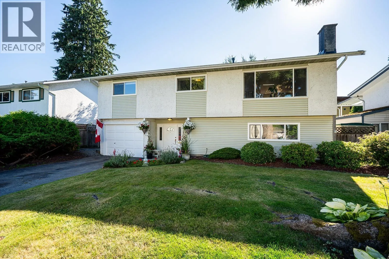 2946 COVENTRY CRESCENT