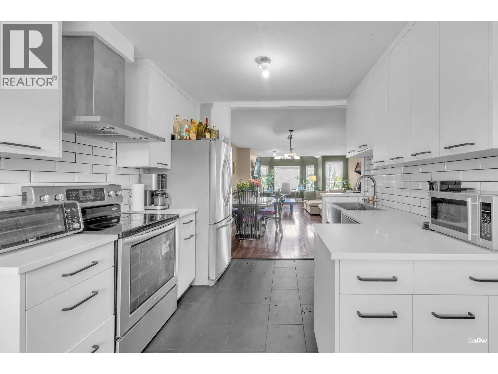 A308 4811 53 STREET