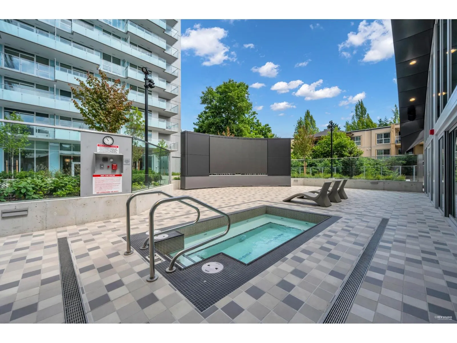 1606 13778 100 AVENUE